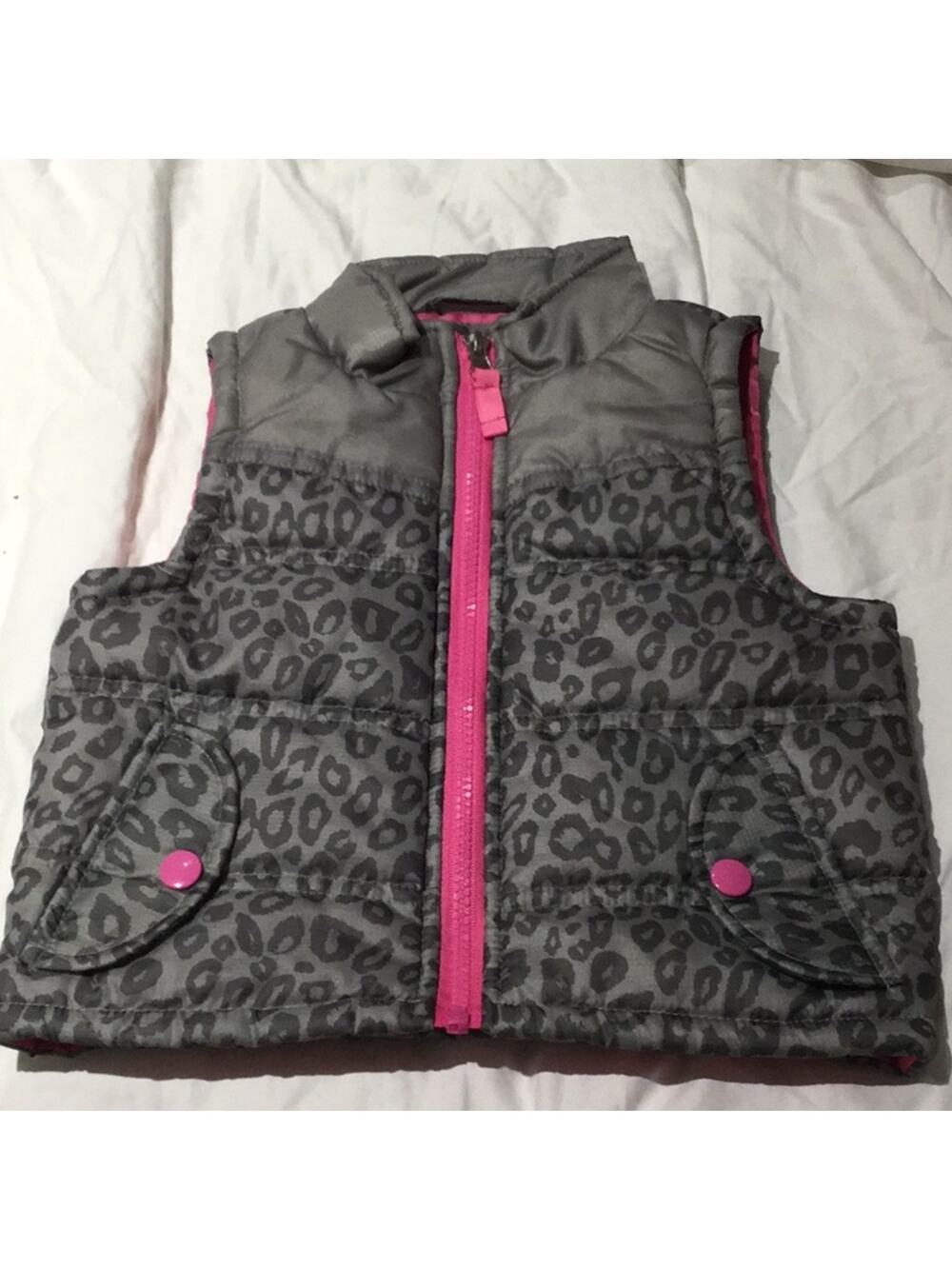 Pink platinum 2t grey pink animal print vest nwot